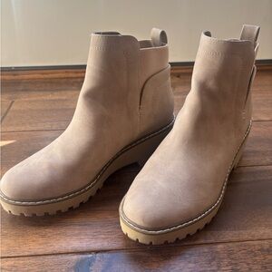 Dolce Vita Chelsea Boots